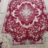 فرش سالم بدون پارگی