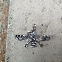 گردنبند استیل رنگ ثابت هخامنشیان طرح فروهر|بدلیجات|ارومیه, |دیوار