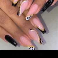 دوره های آموزشی تخصصی و vip کاشت ناخن