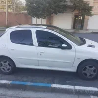 206 سقف شیشه ای