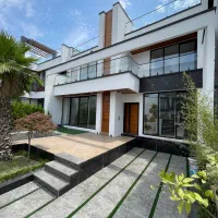 منطقه-برندویلانمامدرن-متریال-عا-لی-استخر-سند