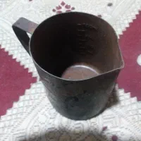 یک عددلیوان وقیچی وسینی ویک عددچنگال با قدیمی