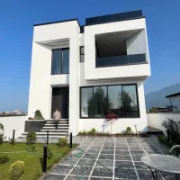 ویلامدرن استخرداخل / چلندر