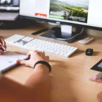 طراحی سایت فروشگاهی حرفه‌ای + شروع فروش در ۱ ماه