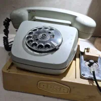 ۲عدد تلفن قدیمی