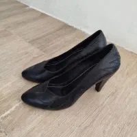 کفش مجلسی  و وسایل دیگر ...|کیف، کفش، کمربند|بومهن, |دیوار