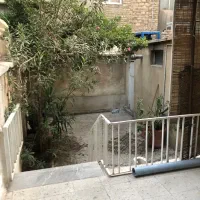 ویلایی دربست