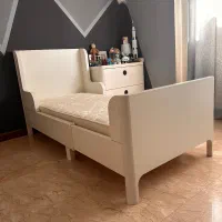 تخت و کمد و دراور و دیوار کوب و راکر گوزن