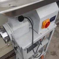 چرخ گوشت  الکتروکار ۳۲ در حد نو