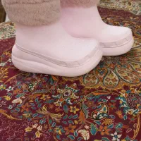 رین بوت یاهمون چکمه صورتی