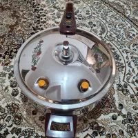 زودپز ۹لیتری رویال در حد نو|ظروف پختوپز|فسا, |دیوار