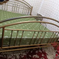 تخت خواب همراه با توشک میز عسلی|تخت و سرویس خواب|اهواز, کارون|دیوار