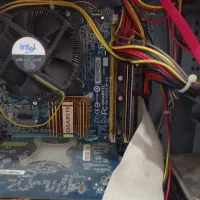 سیستم کامپیوتر کیس خانگی با قطعات