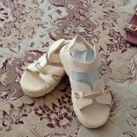 صندل چسبی کرم رنگ