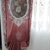 پرده دکوری در حدنو دوتا مخمل با دو گل برجسته
