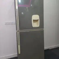 یک یخچال|یخچال و فریزر|رشت, ولکس|دیوار