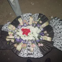 سه تا دسته گل تازه بدون له شدگی و خیلی شیک