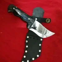 چاقو شماره یکو نیم دسته شاخ با غلاف