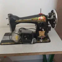 چرخ خیاطی برقی کاملا سالم