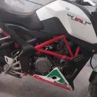 بنللی ۲۵۰ مدل ۹۸