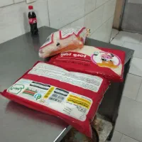 نیروی کار آقا مشتاق به آشپزی وپیتزا