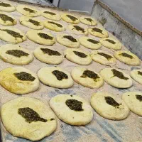 کارگر و دست نانوا