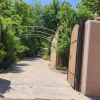 ویلا باغ با استخر اب گرم جوی آب روان جوپار