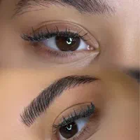 میکروبلیدینگ ابرو به سبک نچرال