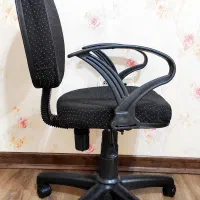 صندلی،میز مطالعه،چراغ مطالعه