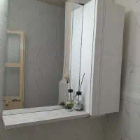 آیینه و باکس