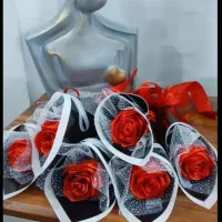 گل های زیبای ولنتاین|گل مصنوعی|قم, سراجه (۱۵ خرداد)|دیوار