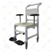 دو عدد ویلچر حمام استفاده نشده تو کارتن