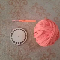 نخ تریکو همراه با قلاب و چوب