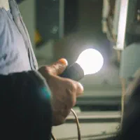 تعمیرات و نگهداری انواع آسانسور