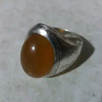 عقیق‌اصل یمنی‌ری‌فرهاد