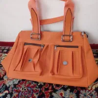 کیف|کیف، کفش، کمربند|تربت جام, حافظ|دیوار