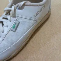 کفش سفید تمیز