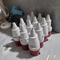 ۴ شاخ ۳ فاز صنعتی ۳۲ آمپر آک|سایر لوازم برقی|قزوین, |دیوار