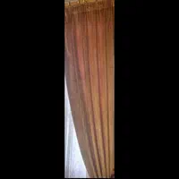 پرده مخمل طلایی