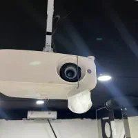 ویدئو پرژکتور پاناسونیک و پرده برقی ۳*۳|تلویزیون و پروژکتور|اصفهان, خانه اصفهان|دیوار