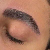 لیفت ابروکاشت مژه