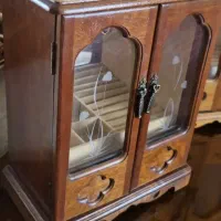 کمد جواهرات چوبی آنتیک