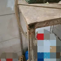 چهارپایه فلزی