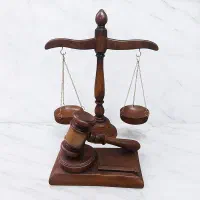 وکیل، وکالت ، کار دفتری