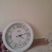 ساعت دیواری