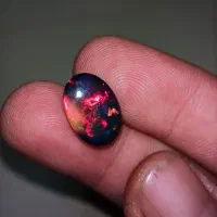 اوپال درجه یک با کیفیت زمرد پنجشیر