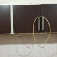 دو دست کابینت فلزی دو عدد سینک ظرفشویی و یک عددهود|آب‌چکان و نظم‌دهنده ظروف|اهواز, فاز ۱ پادادشهر|دیوار