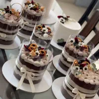 فروشنده خانم