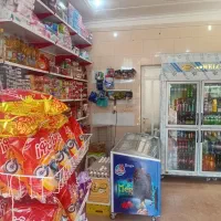 یک فروشنده سوپری