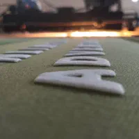 شابلون زن خانوم وآقا کارگر ساده نیازمندیم